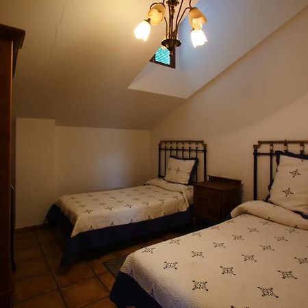 Casa Rural Plaza Vieja Saldana ภายนอก รูปภาพ